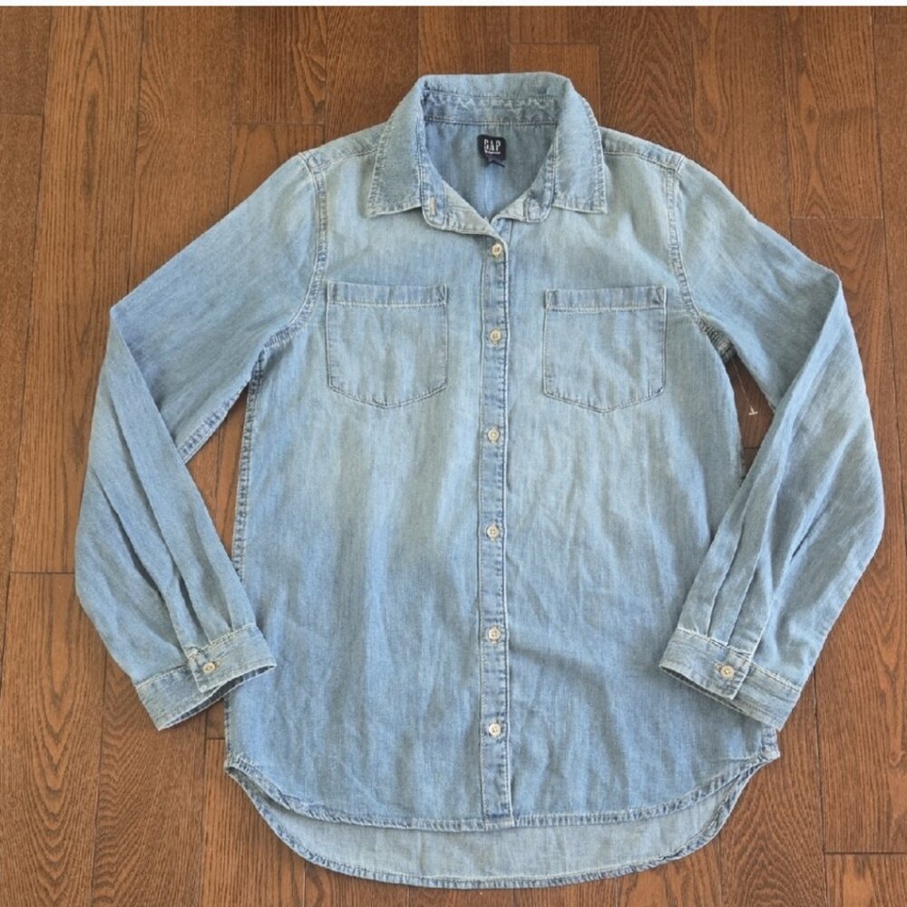 Gap classic blue denim shirt size 12-13